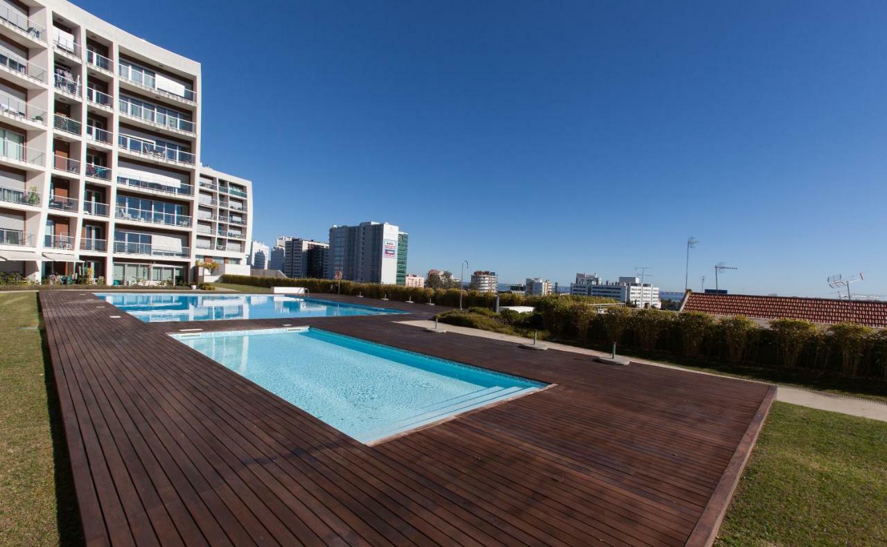 Charming Apartment With Balcony & Pool Lisboa Ngoại thất bức ảnh